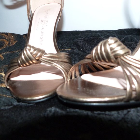 NWOT Size 5.5 Vintage Style - Bronze Chinese Laundry LA High Heels - Picture 2 of 4